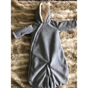 Baby GAP 0-3 month Zip Jacket. Car seat compatible